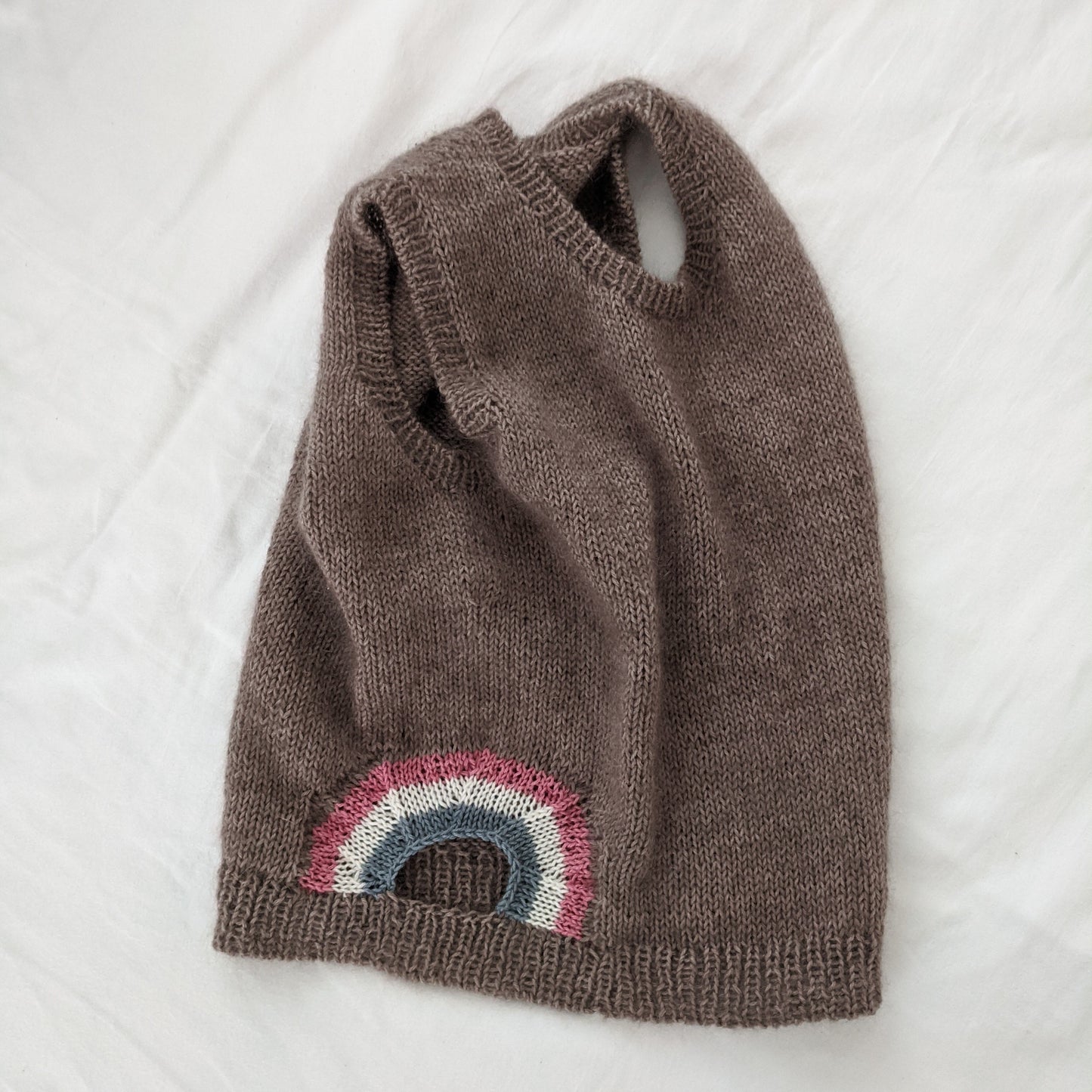 Regnbue vest